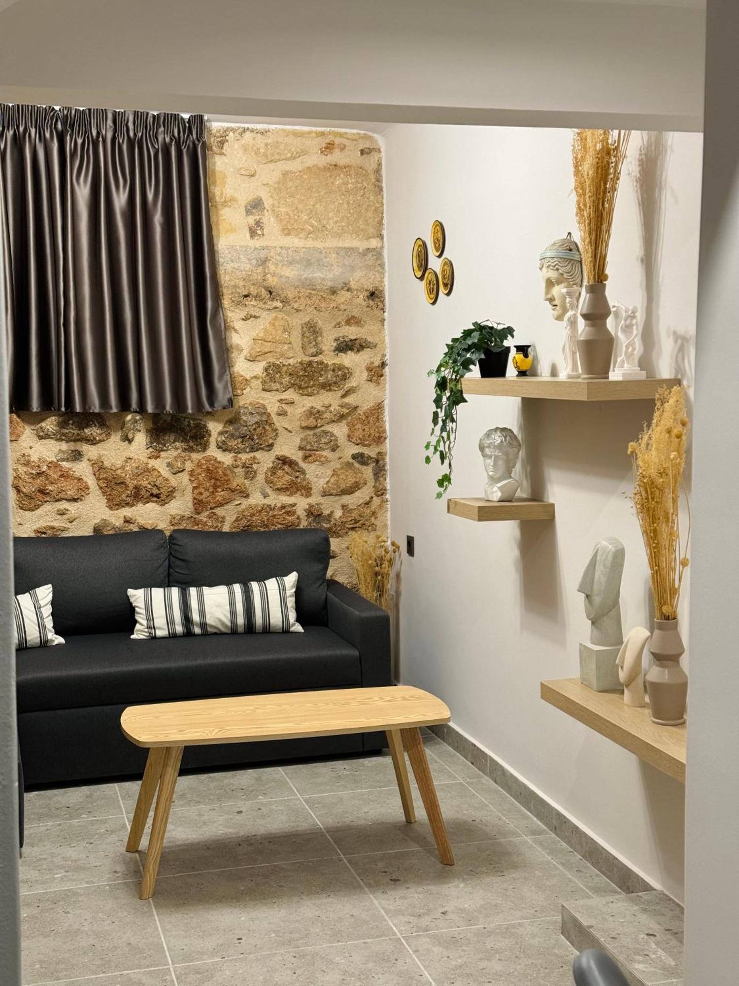 Appartement Charming 2br Basement Near Akropolis By Kozy Koala *